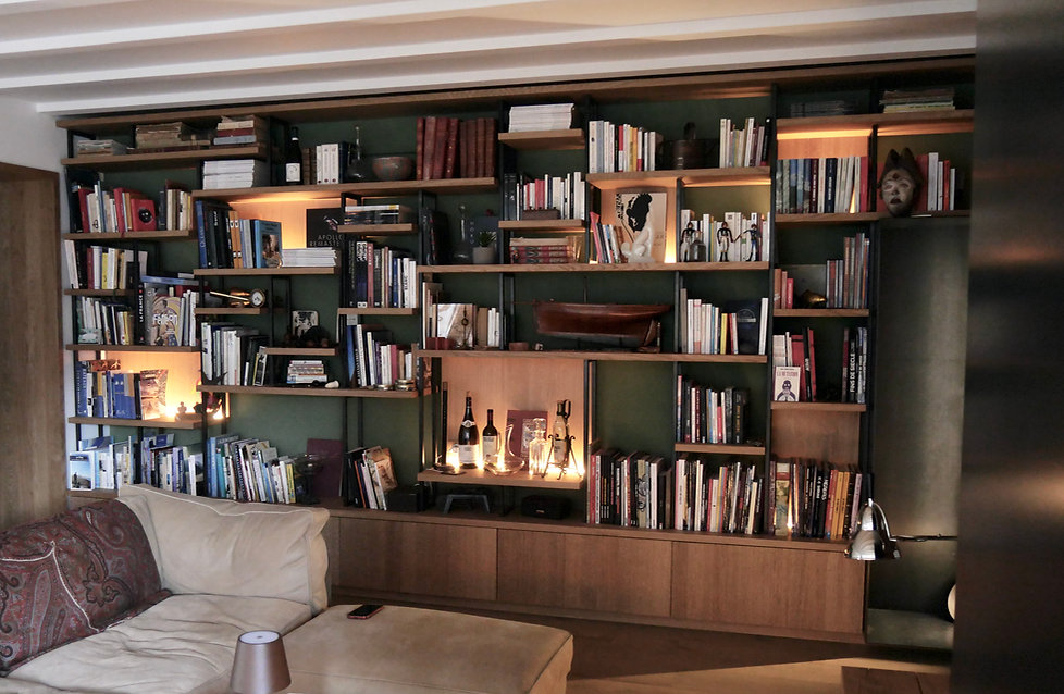 Bibliothèque, Chêne massif, acier, MDF peint, LED